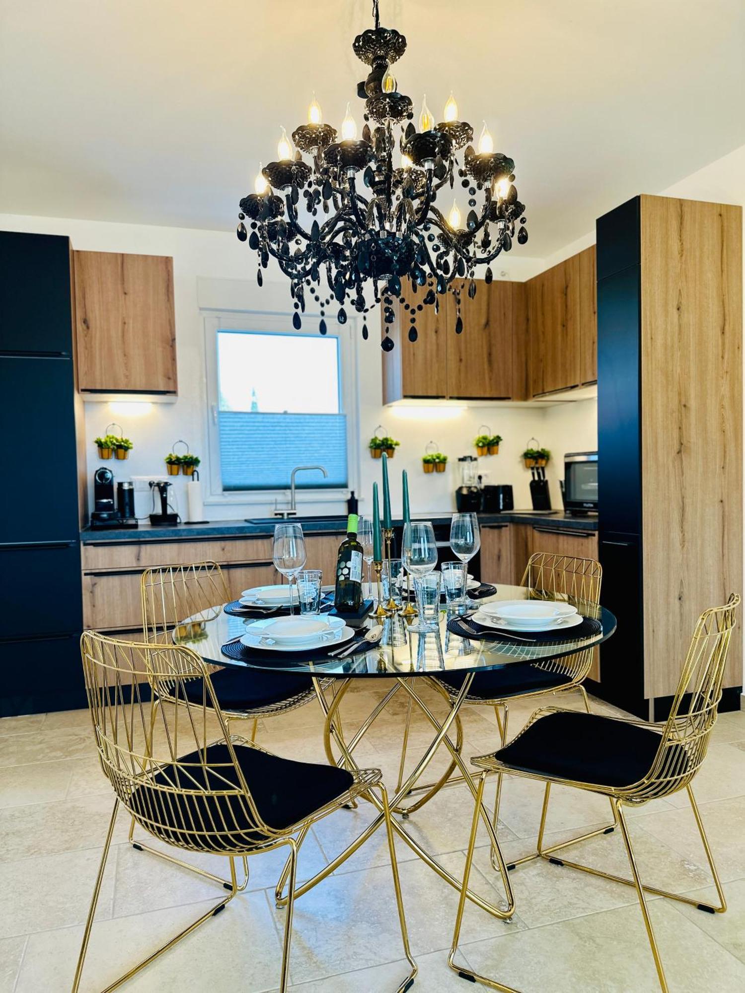 New Exclusive With Garden And Private Pool Near The Sea Apartment *