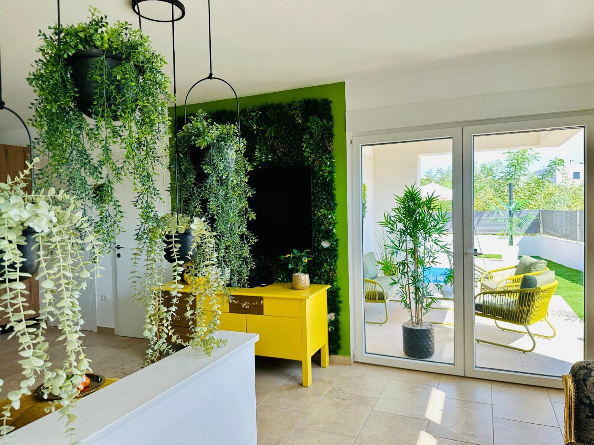 New Exclusive With Garden And Private Pool Near The Sea Apartment